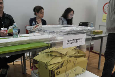 Yurt dışındaki yaklaşık 700 bin seçmen oy kullandı