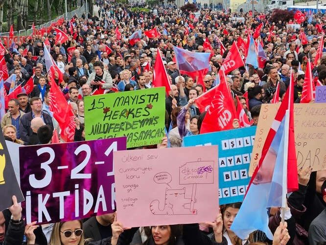 Gençler ve kadınlardan yoğun katılım