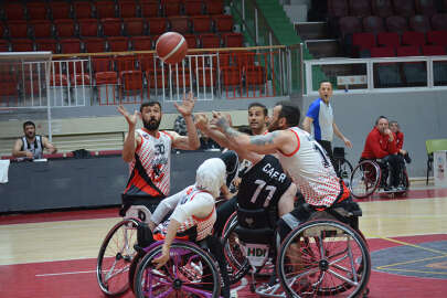 Tekerlekli Sandalye Basketbol Süper Ligi'nde play-off müsabakaları sürüyor