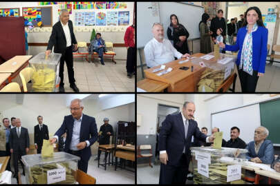 Bursa'da milletvekili adayları oylarını kullanıyor