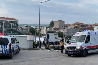 Bursa'da geri manevra yapan tırın altında kalan kadın hayatını kaybetti