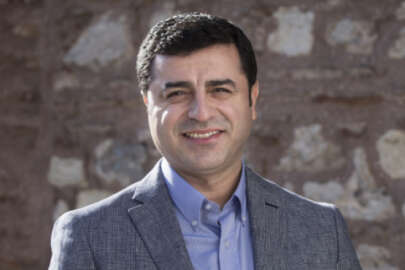 Demirtaş: Asla teslim olmak yok, mücadeleye devam, devam, devam...