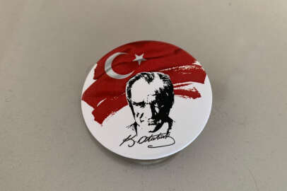 Mudanya'da Atatürk rozeti ve Türk bayrağı siyasi simge sayılarak yasaklandı