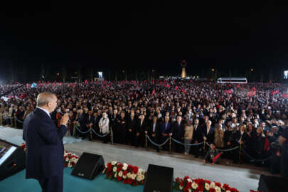 Erdoğan'ın Beştepe konuşması İngilizce'ye sansürlenerek çevrildi!