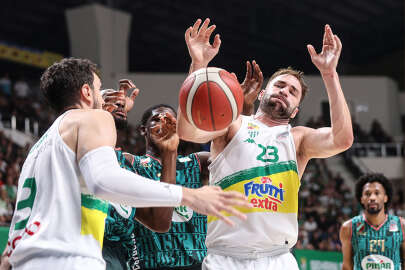 Frutti Extra Bursaspor yarı final şansını kaybetti