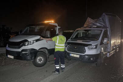 Üç aracın karıştığı kazada bir kişi hayatını kaybetti