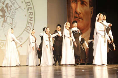 Bursa Çerkes Kültür Derneğinin kültür sanat etkinliği ilgi gördü