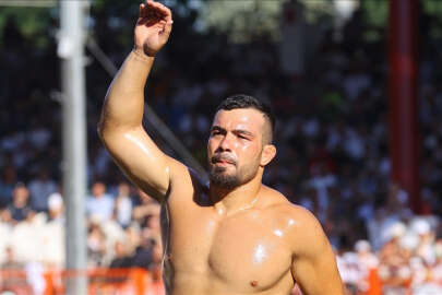 Kırkpınar Başpehlivanı Yusuf Can Zeybek