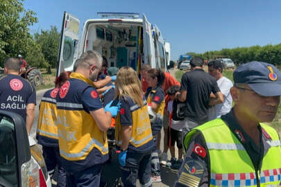 İznik'te midibüs ile tırın çarpıştığı kazada 7 kişi yaralandı