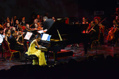 Uluslararası Bursa Festivali BBDSO ve Karsu konseri ile başladı