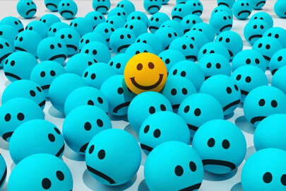 Dünyada en fazla 'sevinç gözyaşlarıyla gülen yüz' emojisi kullanılıyor