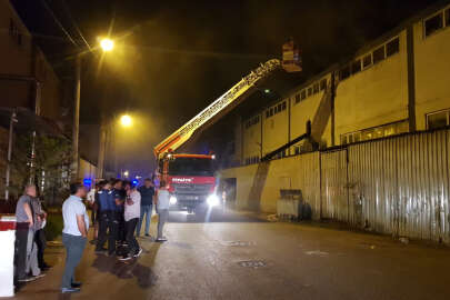 İnegöl'de mobilya fabrikasında yangın