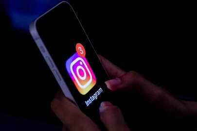 Türkler Instagram'da aylık 21 saat vakit geçiriyor