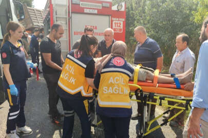 Kamyonla tır kafa kafaya çarpıştı