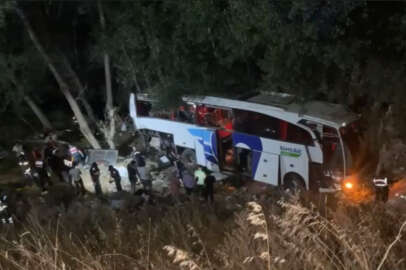 Otobüs şarampole devrildi; 12 ölü, 19 yaralı