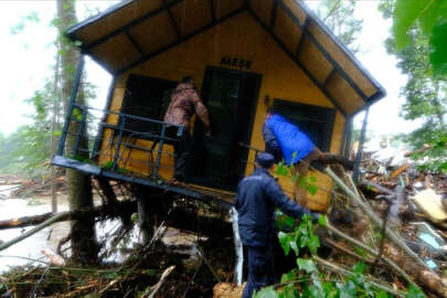Kırklareli'nde sel 2 can aldı, kayıp 4 kişi aranıyor