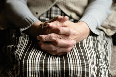 Dünyadaki Alzheimer hastalarına her 3,2 saniyede bir kişi ekleniyor