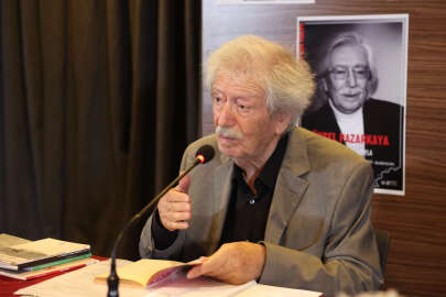 Yüksel Pazarkaya: Şiir derde derman olan merhemdir