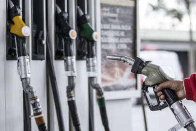 Motorin ile benzin arasındaki fiyat farkı 5,5 TL'ye yükseldi