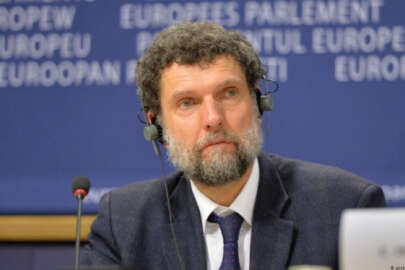 Vaclav Havel İnsan Hakları Ödülü Osman Kavala’ya verildi