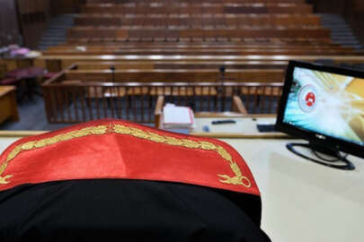 Cinayetin nedeni; 'Beni aldatıyor musun?', 'Eve niye geç geliyorsun?' tartışması