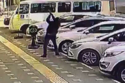 Bursa'da park halindeki otomobillere baltayla zarar veren kişi yakalandı