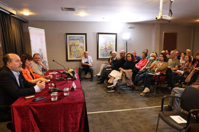 Kütüphane Günleri’nde "Cumhuriyet ve Yeni Medya" konuşuldu