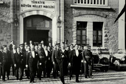 100 yıllık Cumhuriyet'in mimarı: Atatürk