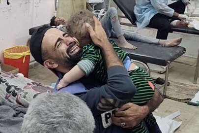 Gazze'de AA kameramanı Muhammed el-Alul ailesini kaybetti