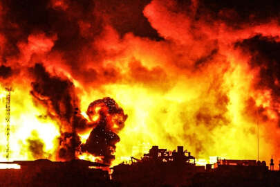 İsrail'den Gazze'ye hava saldırıları: Bölgede iletişim hizmetleri çöktü