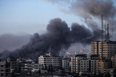 İsrail, son 3 günde 8 hastaneyi doğrudan bombaladı
