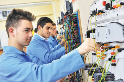 Öğrencinin sanayiyle imtihanı: Ucuz iş gücü mü, ara eleman mı?