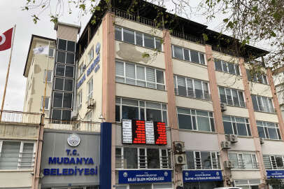 Mudanya Belediye binası deprem nedeniyle tahliye edildi