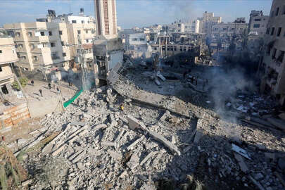 Gazze Şeridi'nde can kaybı 17 bin 487'ye yükseldi