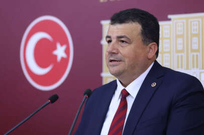 CHP'li Öztürk: Okulların depreme dayanıklılık raporu açıklansın