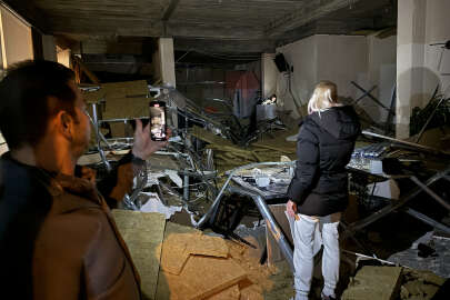 Nilüfer'de doğum günü partisi verilen kafenin asma tavanı çöktü