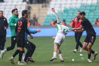 Bursaspor Çağatay Yılmaz'ı kadro dışı bıraktı