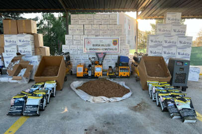 Bursa'da kaçak tütün operasyonu; 4 gözaltı