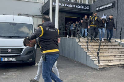 Otomobilden ateş ederek bir kişiyi öldüren şüpheliler yakalandı