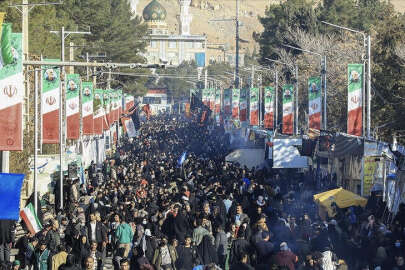 İran'da Kasım Süleymani'nin mezarı yakınında iki patlama; 103 ölü