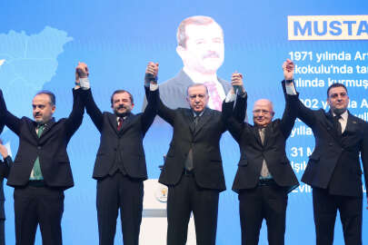 Erdoğan AK Parti'nin Bursa'daki ilçe belediye başkan adaylarını açıkladı