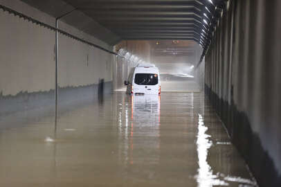 Antalya'daki şiddetli yağışta 1 kişi hayatını kaybetti