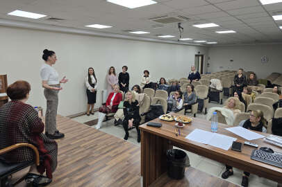 Bursa’nın 'Zamansız Kadınları’ndan eğitime tam destek