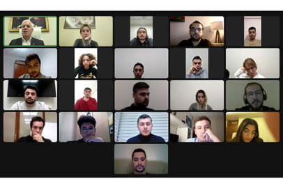 Bozbey: Gençlerin ne beklediğini anlamamız gerekiyor