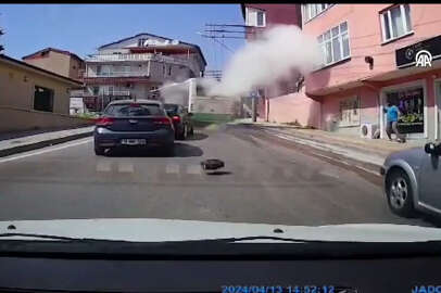 Bursa'da özel halk otobüsünün motor kısmı patladı