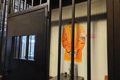 'Hapis'in cazibesi fotoğraf çekinmek!