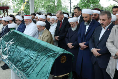 Erdoğan 23 Nisan oturumuna gelmedi, 'İsmailağa şeyh'inin cenazesine katıldı
