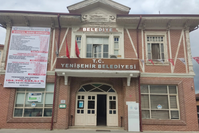 Yenişehir'in İYİ Partili Başkanı MHP'li Başkandan devraldığı borcu açıkladı