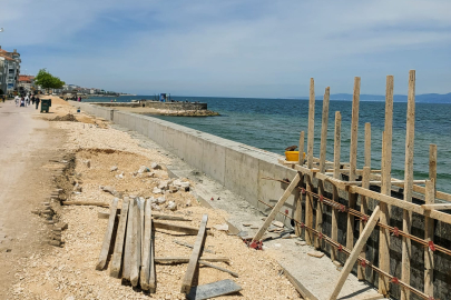 Güzelyalı sahilinde beton bloklar yükseliyor: 'AK Partili belediye kıyıyı yok etti'