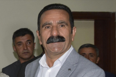 Hakkari Belediyesine kayyım atandı, Başkan Akış gözaltında